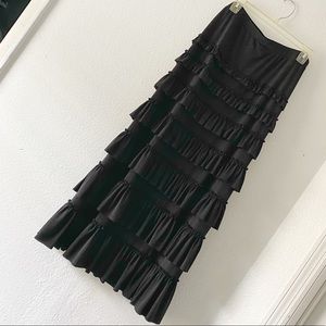 Ruffled, tiered maxi skirt.